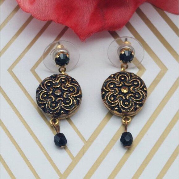 Beautiful Dainty Gold Tone & Black Drop Dangle Earrings Beaded Unique Pierced - Picture 1 of 5